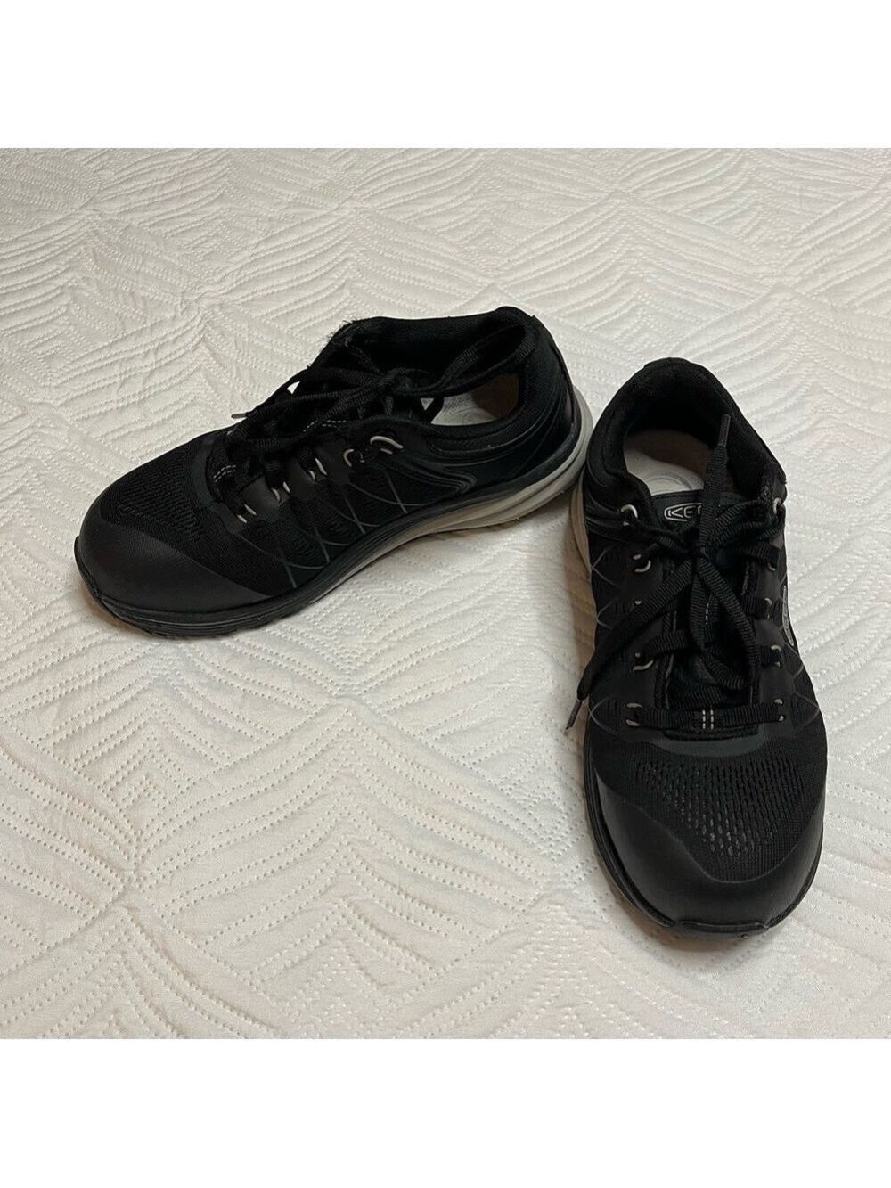 Keen Vista Energy Konnect Fit Men’s Black Low Top Sneakers. Size 7EE